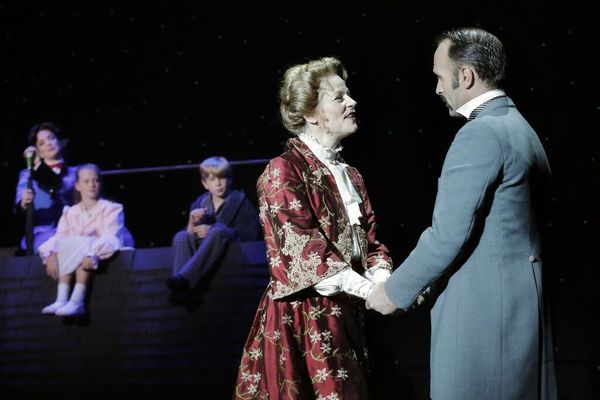 Photo Flash: First Look at Kara Lindsay, Nicolas Dromard and More in NCT's MARY POPPINS Image