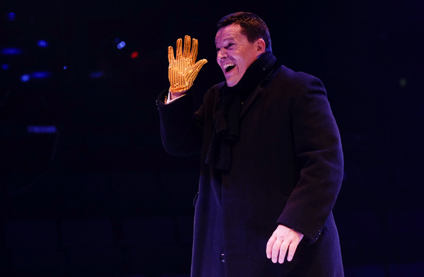 Photo Flash: First Look at THE WORLD GOES ROUND at the Stephen Joseph Theatre Image