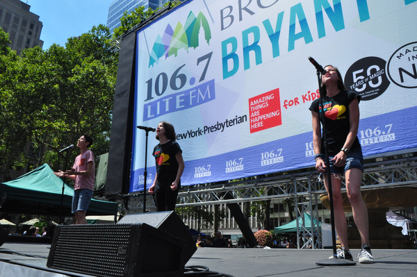 Photo Coverage: Casts of GREAT COMET, WAITRESS & More Arrive at Broadway In Bryant Park! Image