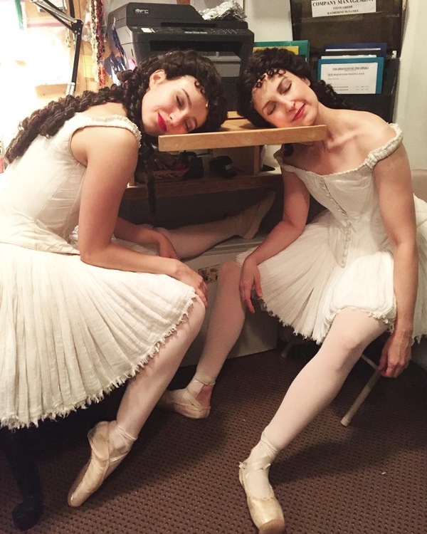 Photo Flash: Broadway Catches Some Zzzs for Saturday Intermission Pics! Image