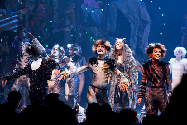 Photo Coverage: A Very Jellicle Opening Night- CATS Takes First Bows!  Image