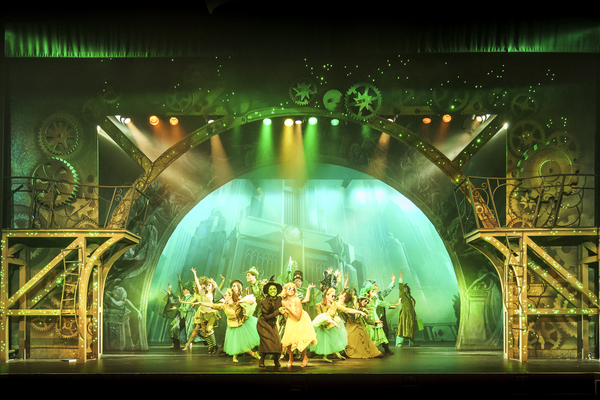 Photo Flash: First Look at Wayne Scott Kermond, Ashleigh O'Brien and More in the Australian Non-Professional Production of WICKED  Image