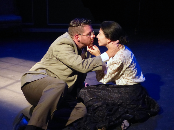 Photo Flash: First Look at EINSTEIN'S GIFT at Athenaeum Theatre Image