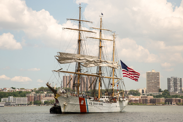 Photo Coverage: HAMILTON Cast Celebrates 226th Anniversary of the Coast Guard  Image