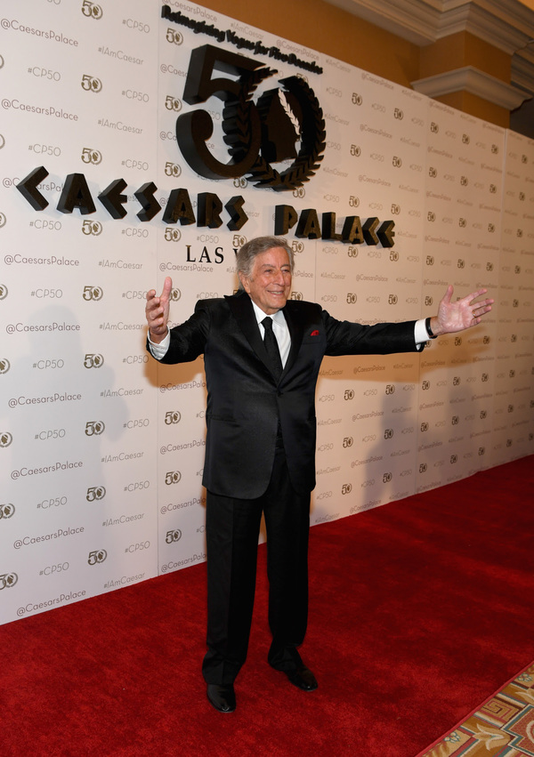 Photo Flash: Tony Bennett & More Celebrate Caesars Palace 50th Anniversary Gala in Las Vegas 