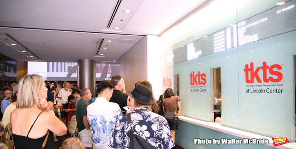 Photo Coverage: New TKTS Booth Pops Up at Lincoln Center  Image