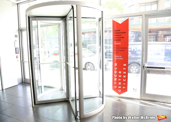 Photo Coverage: New TKTS Booth Pops Up at Lincoln Center  Image