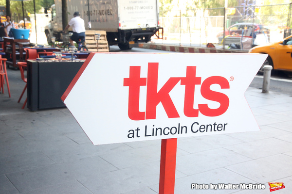 Photo Coverage: New TKTS Booth Pops Up at Lincoln Center  Image