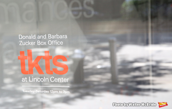 Photo Coverage: New TKTS Booth Pops Up at Lincoln Center  Image