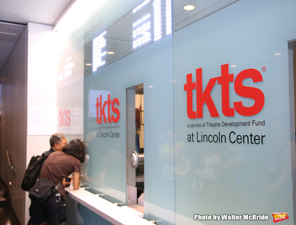 Photo Coverage: New TKTS Booth Pops Up at Lincoln Center  Image