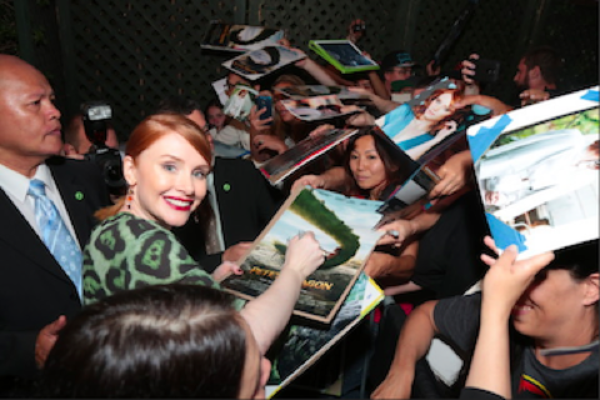 Photo Flash: Bryce Dallas Howard & More Attend Disney's PETE'S DRAGON Premiere  Image