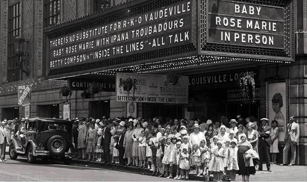 Baby Rose Marie in Concert Marque Photo