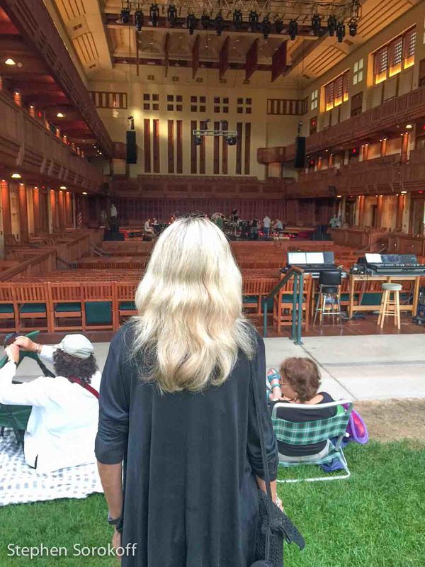 Photo Coverage: Barry Humphries Brings Weimar Cabaret to Tanglewood 