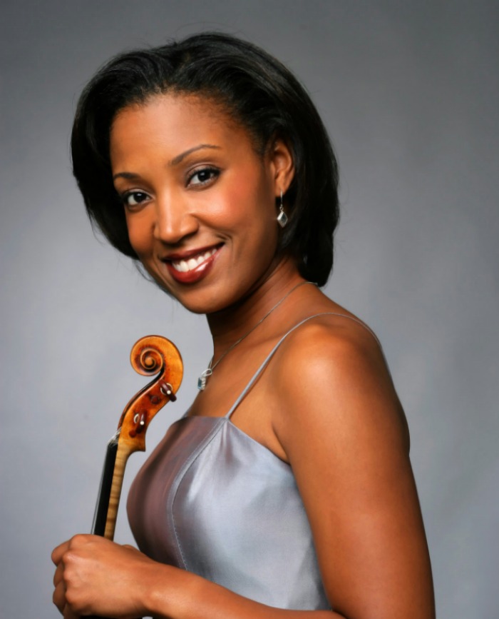 VIDEO: FIDDLER ON THE ROOF's Classical Violinist Kelly Hall-Tompkins Releasing 'The Fiddler: Expanding Tradition' Image