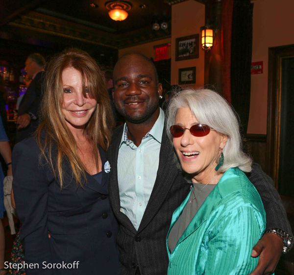 Photo Coverage: Robert Davi Sings Sinatra Debuts at Feinstein's/54 Below Image