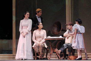Regional Roundup: Top 10 Stories This Week Around the Broadway World - 8/26; THE TEMPEST in South Bend, HAND TO GOD in Austin, HUNCHBACK at Music Circus and More! Image