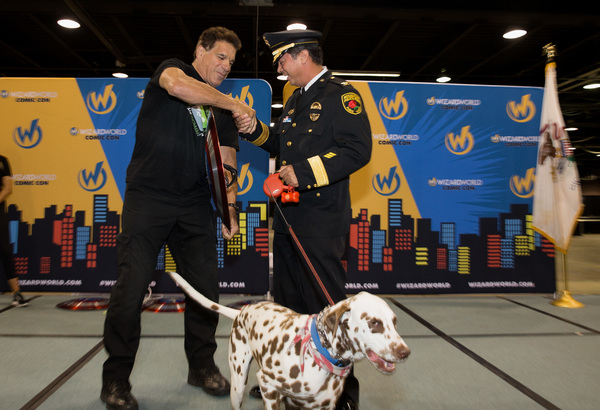 Lou Ferrigno and Commander John Ramirez  Photo