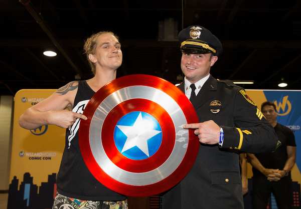 Photo Flash: Wizard World Honors Rosemont Public Safety Department 