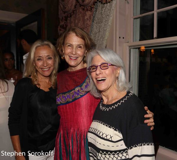 Eda Sorokoff, Reba Evenchik, Board, Jamie deRoy Photo