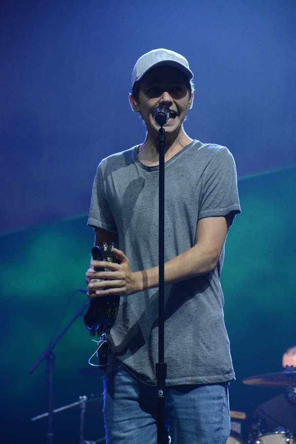 Photo Coverage: Celtic Thunder from Soundcheck to Post Show Image