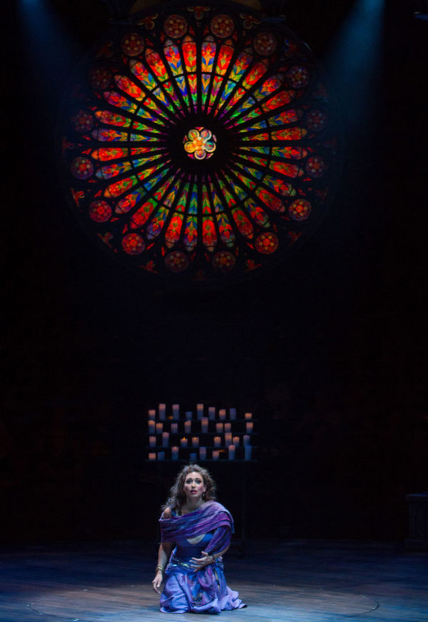 Photo Flash: First Look at Deaf Actor John McGinty, Lesli Margherita, Mark Jacoby and More in HUNCHBACK at Music Circus Image