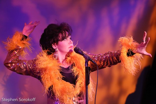 Photo Coverage: Dorothy Bishop brings The Dozen Divas Show to the Metropolitan Room Image