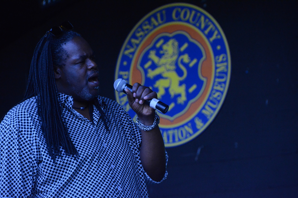 Photo Coverage: Neil Berg's 100 Years of Broadway at The Harry Chapin Lakeside Theater Image