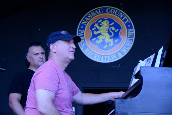 Photo Coverage: Neil Berg's 100 Years of Broadway at The Harry Chapin Lakeside Theater Image