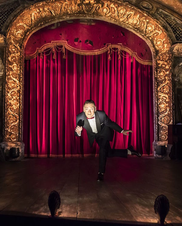 Photo Flash: Kenneth Branagh Opens In THE ENTERTAINER Image