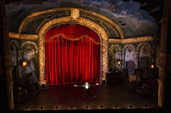 Photo Flash: Kenneth Branagh Opens In THE ENTERTAINER Image