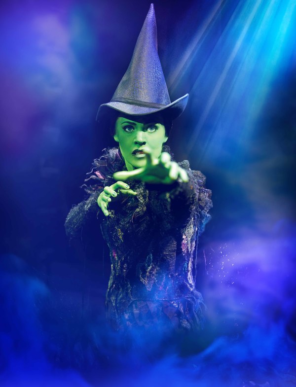 Photo Flash: First Look at Anita Dobson and The New Cast of WICKED Image