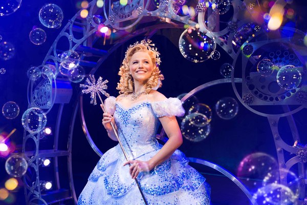 Photo Flash: First Look at Anita Dobson and The New Cast of WICKED Image