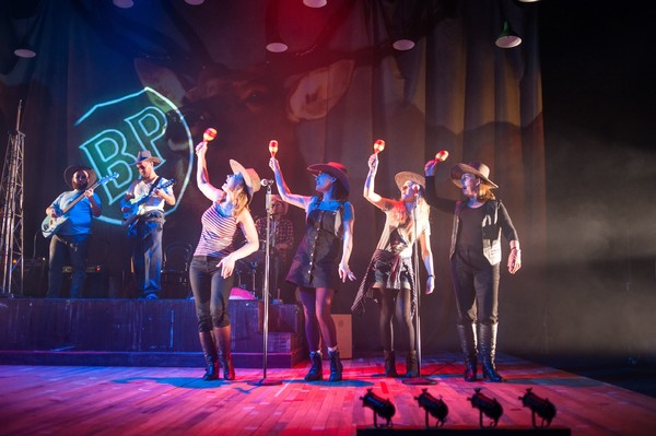 Photo Flash: First Look at Dundee Rep Theatre's THE CHEVIOT, THE STAG AND THE BLACK, BLACK OIL Image