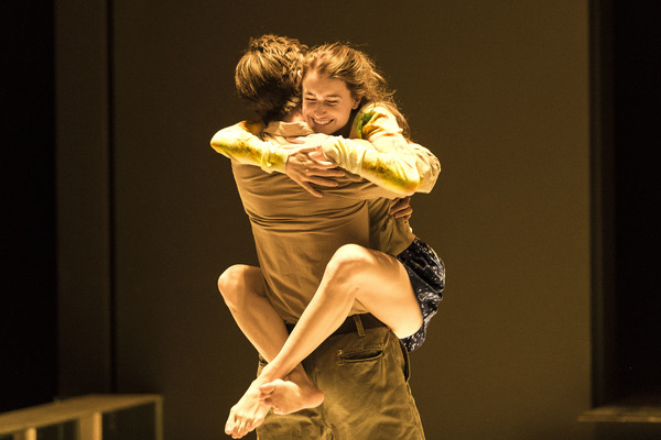Photo Flash: Arthur Miller's A VIEW FROM THE BRIDGE at the Ahmanson Image