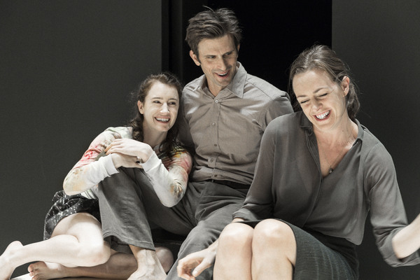 Photo Flash: Arthur Miller's A VIEW FROM THE BRIDGE at the Ahmanson Image