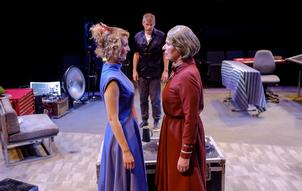 Photo Flash: Production Images from Alan Ayckbourn's HENCEFORWARD, Directed by Ayckbourn Himself! Image