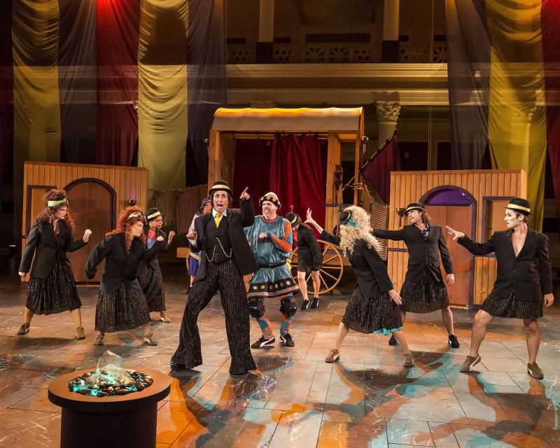 Review: The Troubies and Getty Villa Throw a HAUNTED HOUSE PARTY Image