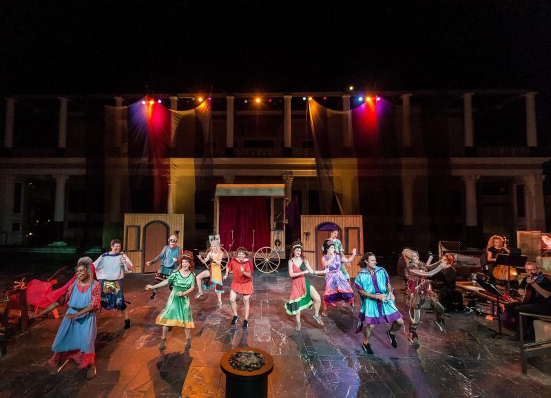 Review: The Troubies and Getty Villa Throw a HAUNTED HOUSE PARTY Image