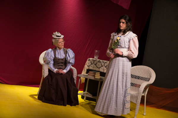 Photo Coverage: First look at Curtain Players' THE IMPORTANCE OF BEING EARNEST Image