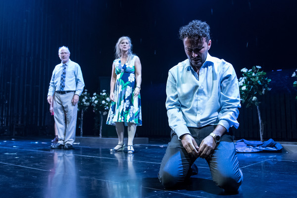 Photo Flash: Take a First Look at Frantic Assembly's Stunning THINGS I KNOW TO BE TRUE Image