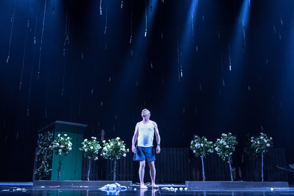Photo Flash: Take a First Look at Frantic Assembly's Stunning THINGS I KNOW TO BE TRUE Image