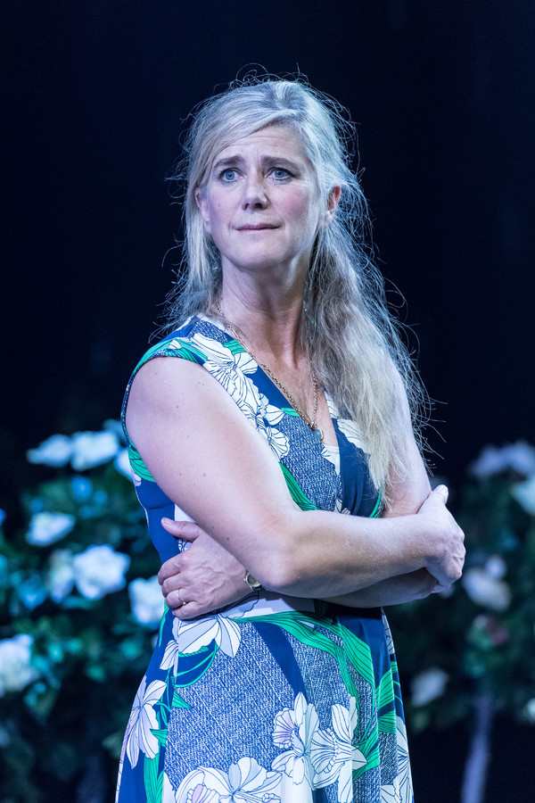 Photo Flash: Take a First Look at Frantic Assembly's Stunning THINGS I KNOW TO BE TRUE Image