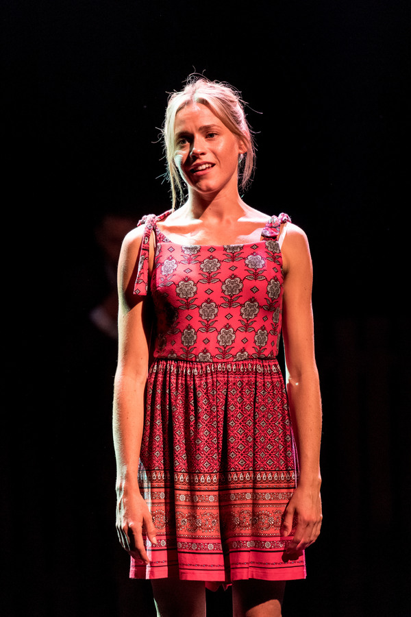 Photo Flash: Take a First Look at Frantic Assembly's Stunning THINGS I KNOW TO BE TRUE Image