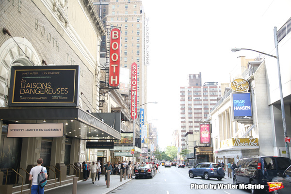 Up on the Marquee: LES LIAISONS DANGEREUSES Image