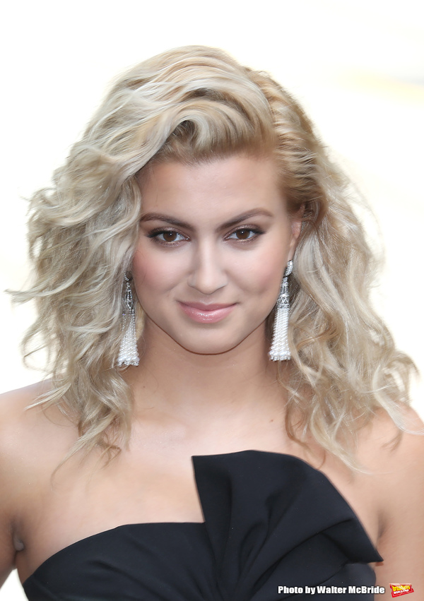 Photo Coverage: Jennifer Hudson & More Attend TIFF: SING Red Carpet Premiere  Image