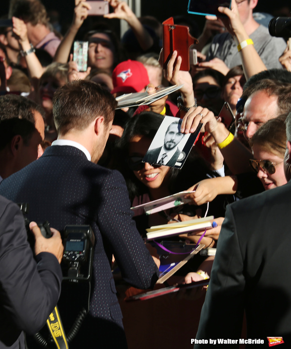 Photo Coverage: Ryan Gosling & More Attend TIFF: LA LA LAND Red Carpet Premiere  Image