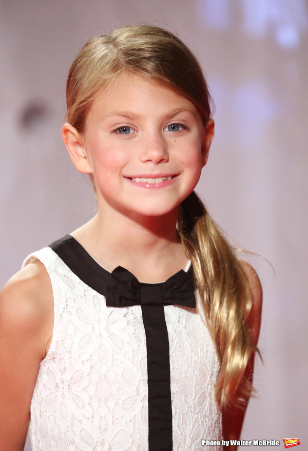 Photo Coverage: Amy Adams & More Attend TIFF: ARRIVAL Red Carpet Premiere Photo Coverage: Amy Adams & More Attend TIFF: ARRIVAL Red Carpet Premiere Image