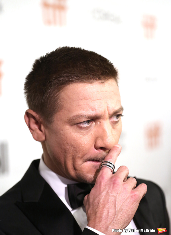 Photo Coverage: Amy Adams & More Attend TIFF: ARRIVAL Red Carpet Premiere  Image