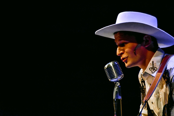 Photo Flash: Sneak Peek of Hank Williams Show at Reilly Arts Center Image