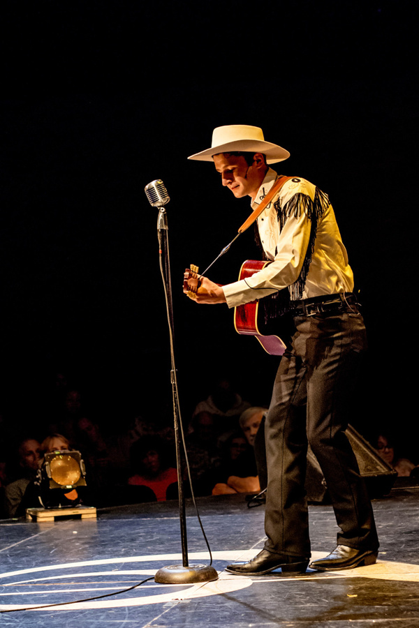 Photo Flash: Sneak Peek of Hank Williams Show at Reilly Arts Center Image